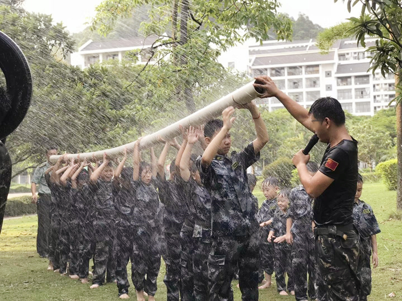 青少年特訓(xùn)學(xué)校,特訓(xùn)學(xué)校,軍事訓(xùn)練學(xué)校