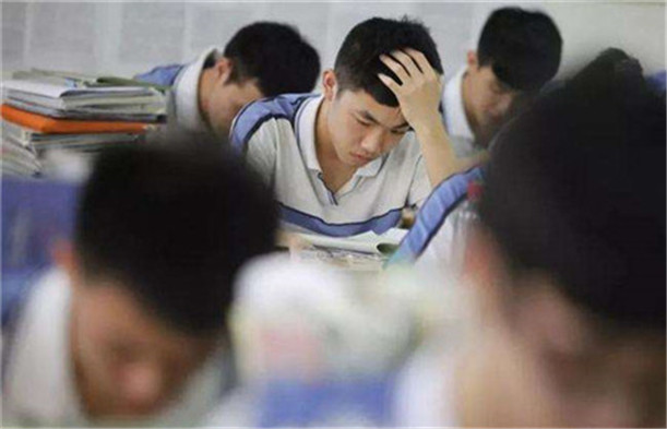 厭學孩子糾正學校