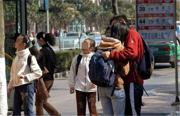早戀孩子教育學(xué)校,早戀教育學(xué)校,叛逆孩子教育