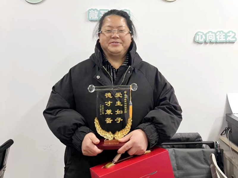 孩子心理疏導(dǎo)學(xué)校輕松化解孩子心理問題.jpg